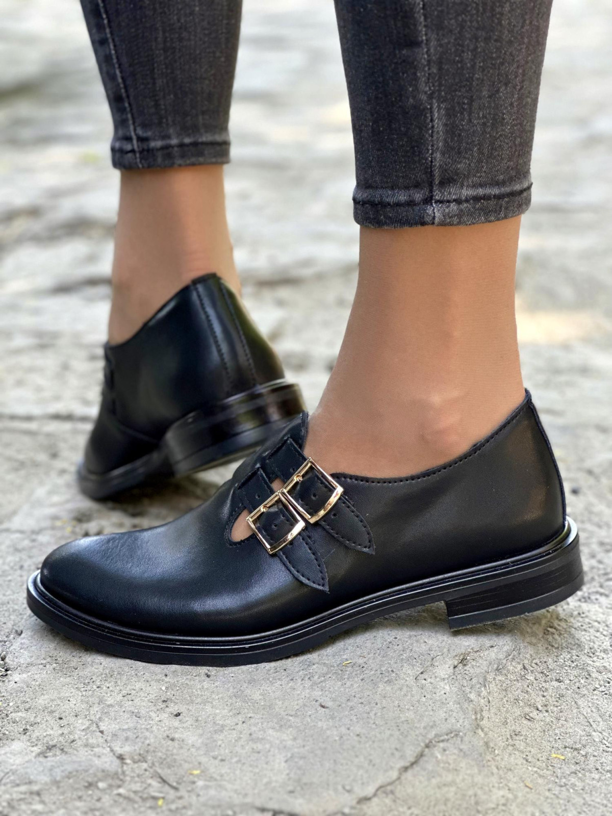 Czarne półbuty damskie skórzane OLEKSY polskiej produkcji
