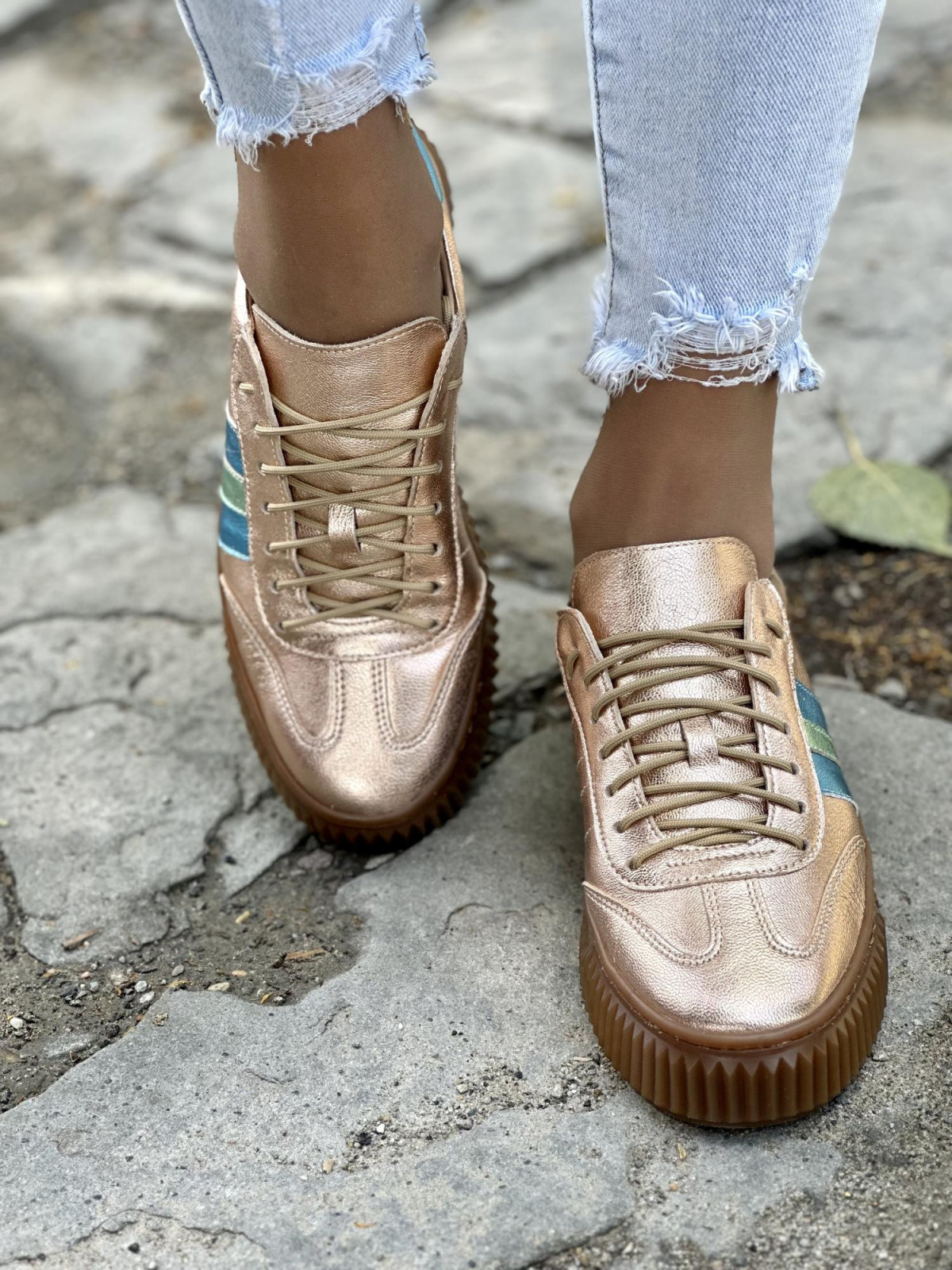 Piękne miedziane trampki damskie skórzane OLEKSY polskiej produkcji na grubej podeszwie