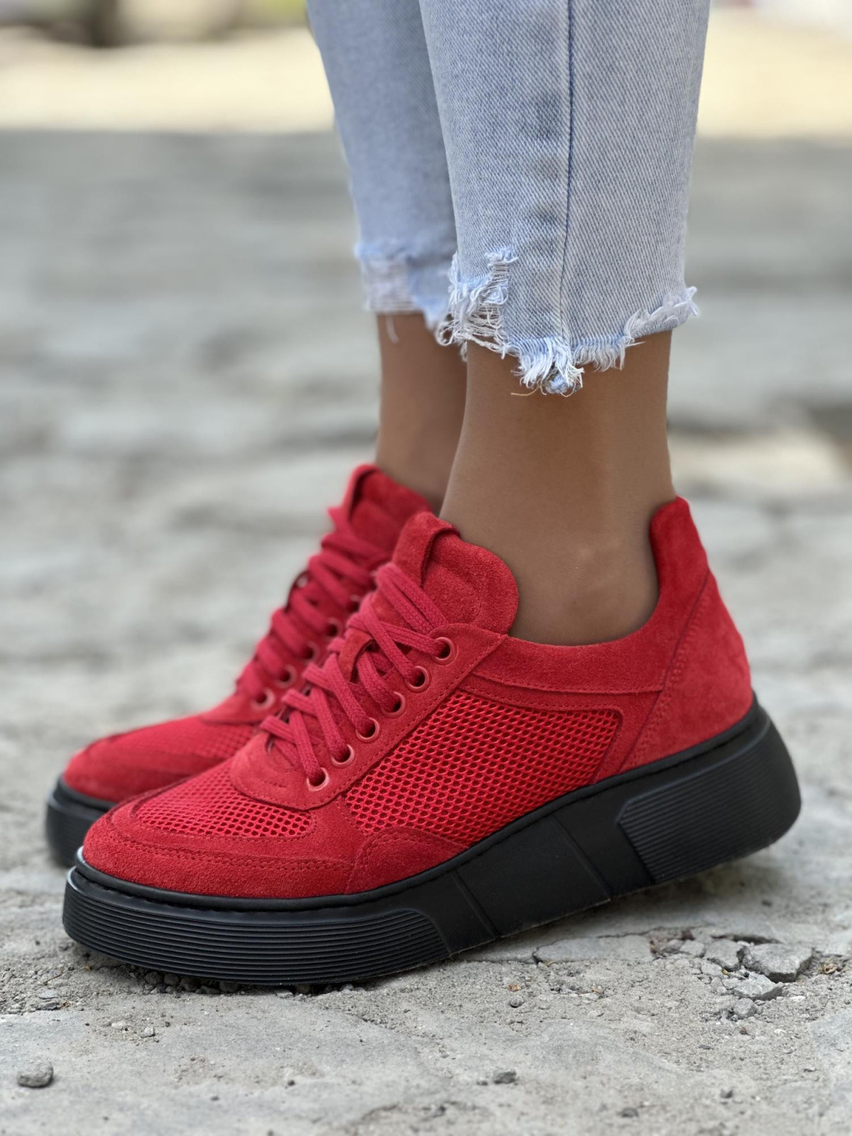 Oryginalne czerwone sneakersy damskie OLEKSY ze skóry naturalnej polskiej produkcji