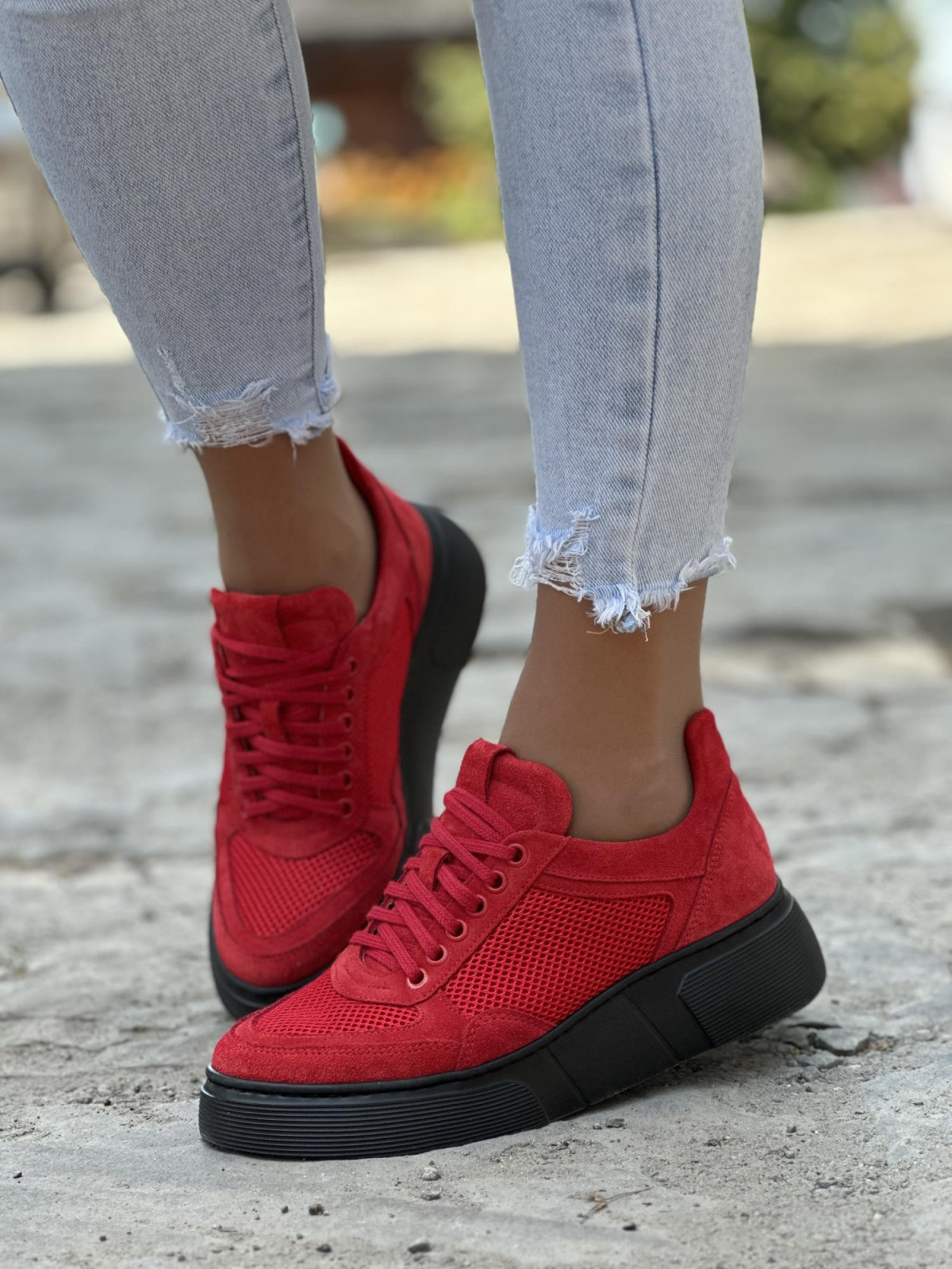 Oryginalne czerwone sneakersy damskie OLEKSY ze skóry naturalnej polskiej produkcji