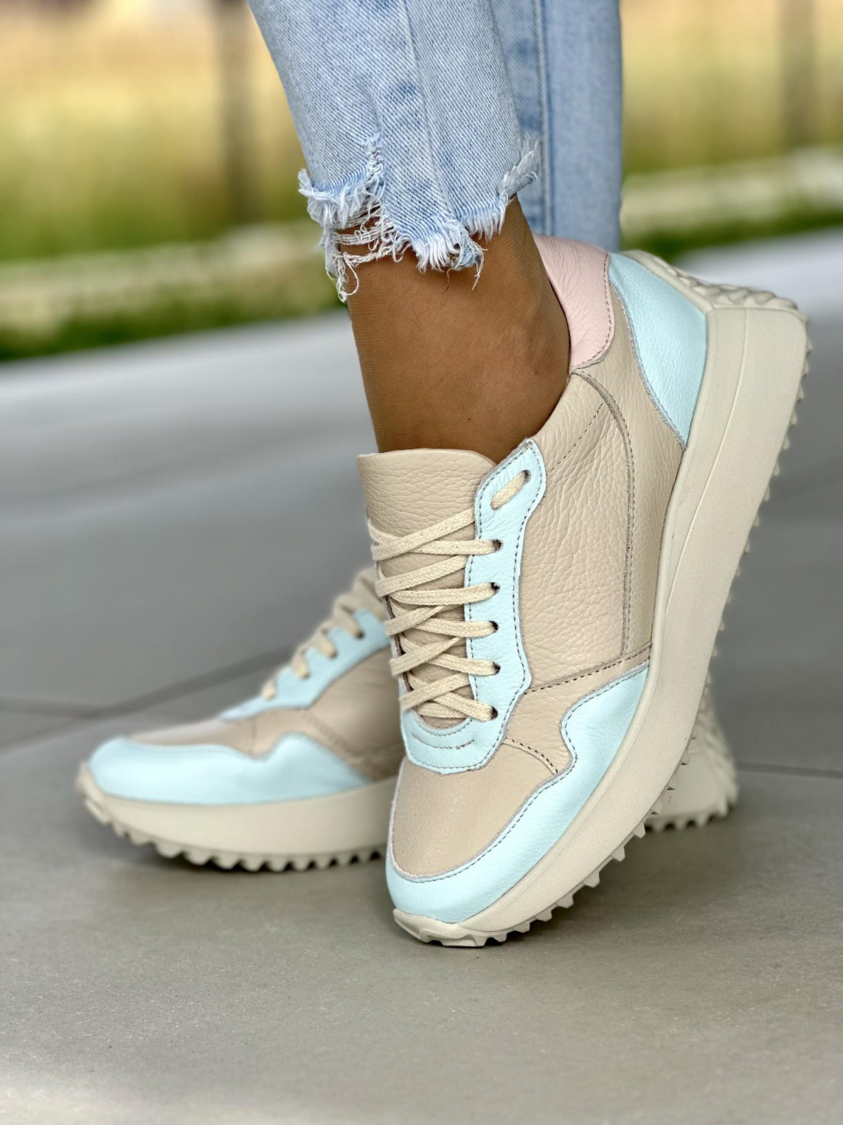 Wygodne pastelowe sneakersy damskie OLEKSY ze skóry naturalnej