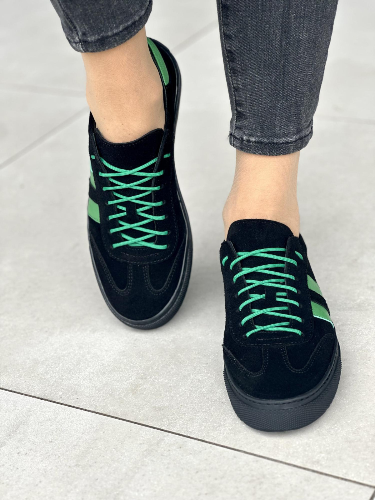 Czarne trampki damskie skórzane OLEKSY polskiej produkcji