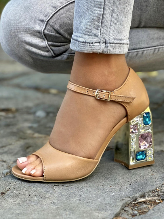 Piękne beżowe sandały damskie skórzane OLEKSY polskiej produkcji