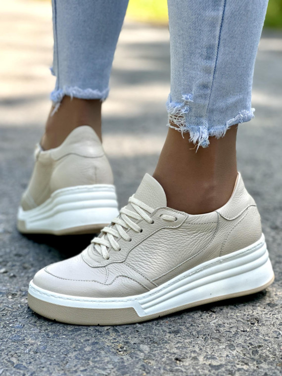 Beżowe sneakersy damskie skórzane OLEKSY polskiej produkcji