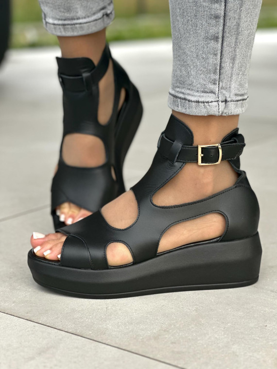 Czarne sandały damskie skórzane OLEKSY polskiej produkcji na grubym spodzie