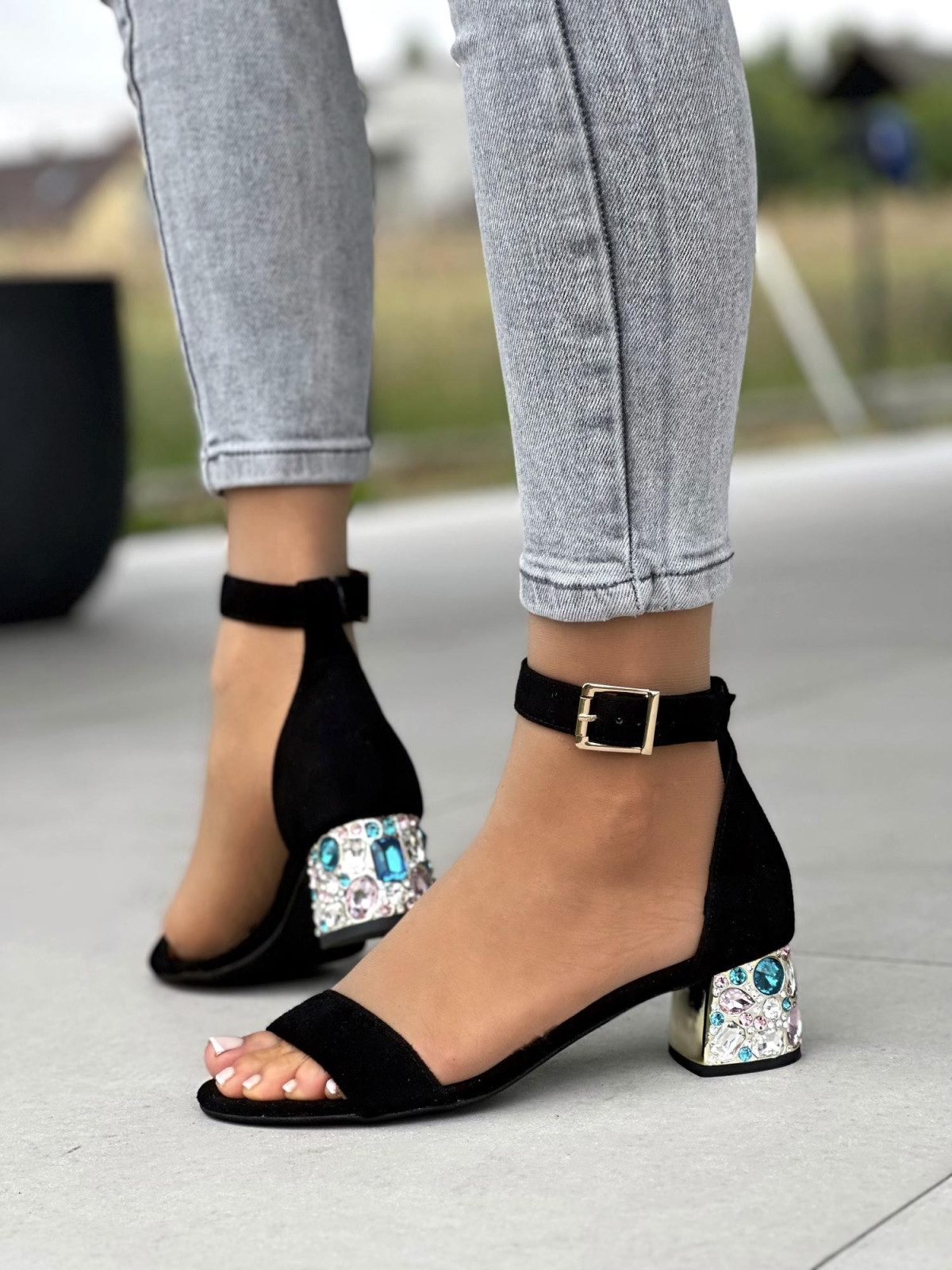 Czarne sandały damskie OLEKSY ze skóry naturalnej polskiej produkcji