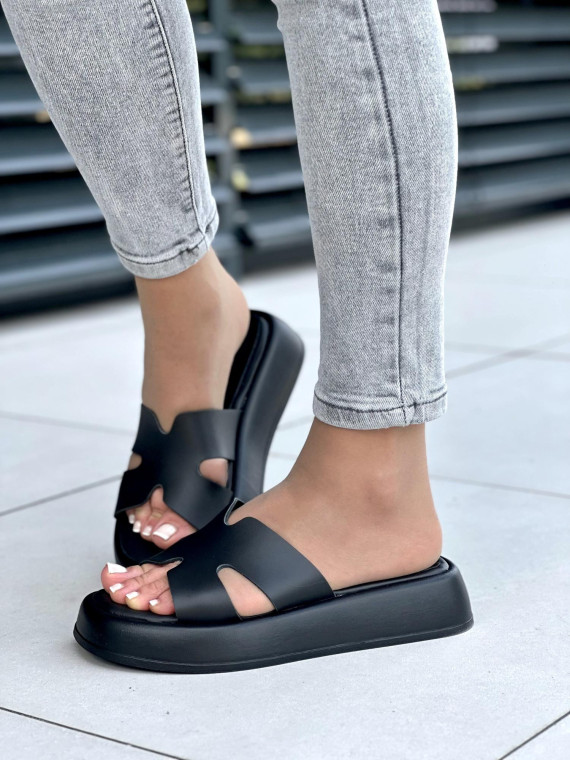 Czarne klapki damskie skórzane OLEKSY na wygodnej grubej podeszwie