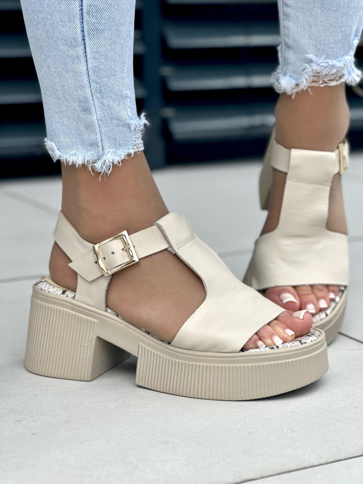 Beżowe sandały damskie skórzane OLEKSY polskiej produkcji