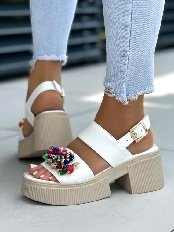 Białe sandały damskie skórzane OLEKSY polskiej produkcji na modnej grubej podeszwie