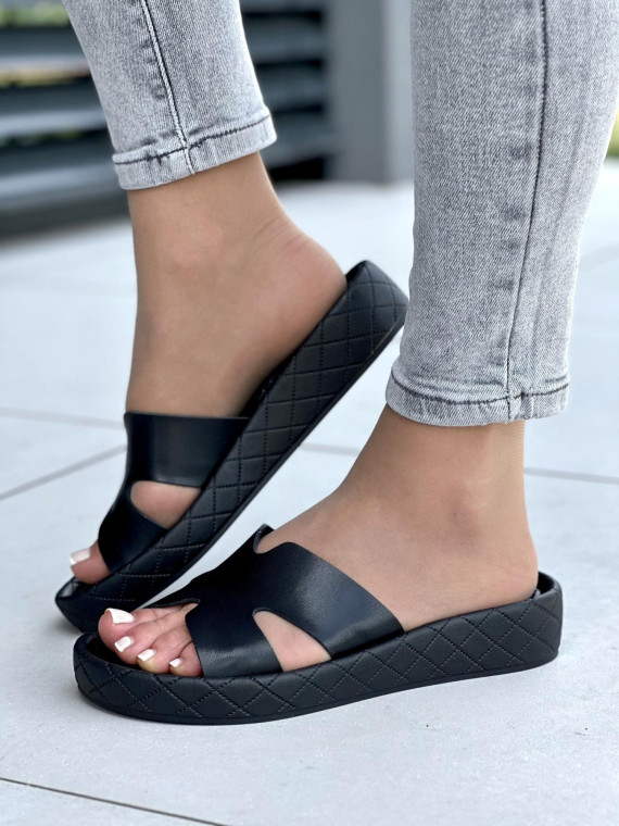 Czarne klapki damskie skórzane OLEKSY na wygodnej grubej podeszwie polskiej produkcji