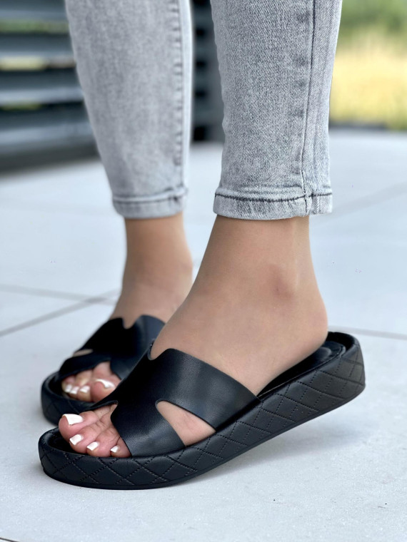 Czarne klapki damskie skórzane OLEKSY na wygodnej grubej podeszwie polskiej produkcji