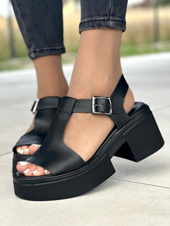 Czarne sandały damskie skórzane OLEKSY polskiej produkcji na grubym spodzie