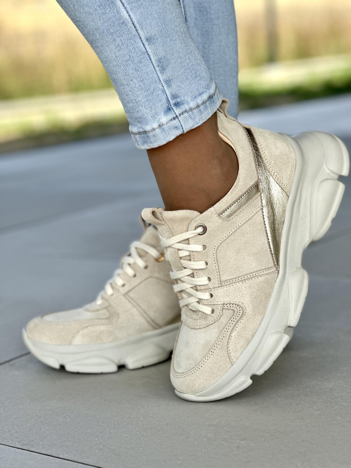 Beżowe sneakersy damskie skórzane OLEKSY polskiej produkcji