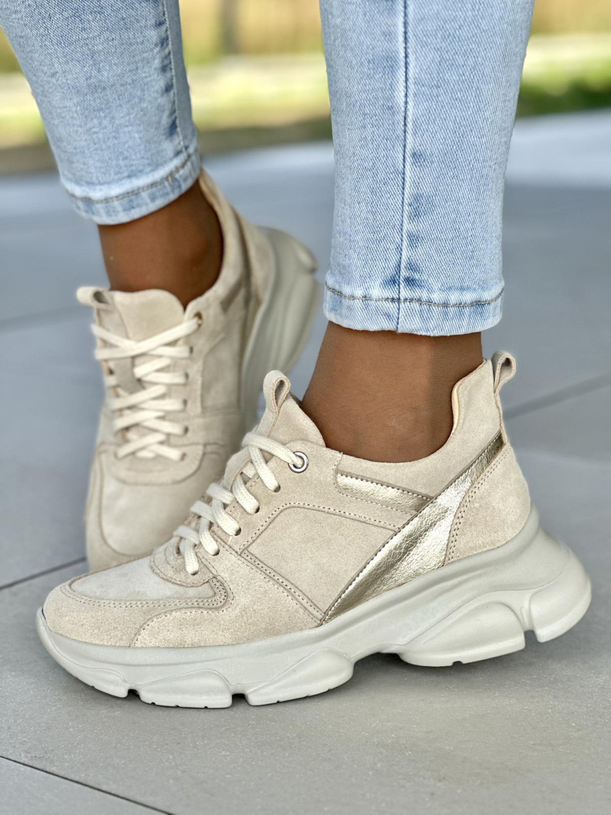 Beżowe sneakersy damskie skórzane OLEKSY polskiej produkcji