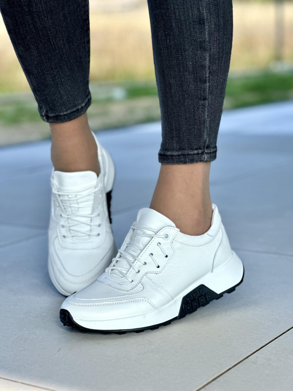 Białe sneakersy damskie OLEKSY ze skóry naturalnej polskiej produkcji