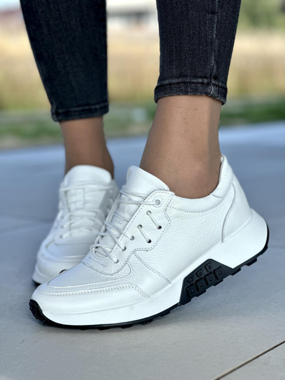 Białe sneakersy damskie OLEKSY ze skóry naturalnej polskiej produkcji