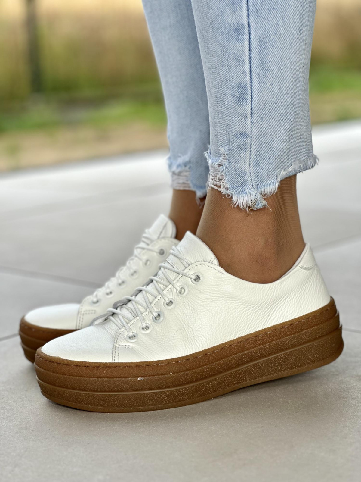 Białe trampki damskie skórzane OLEKSY polskiej produkcji