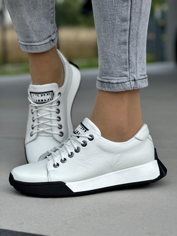 Białe sneakersy damskie OLEKSY ze skóry naturalnej polskiej produkcji