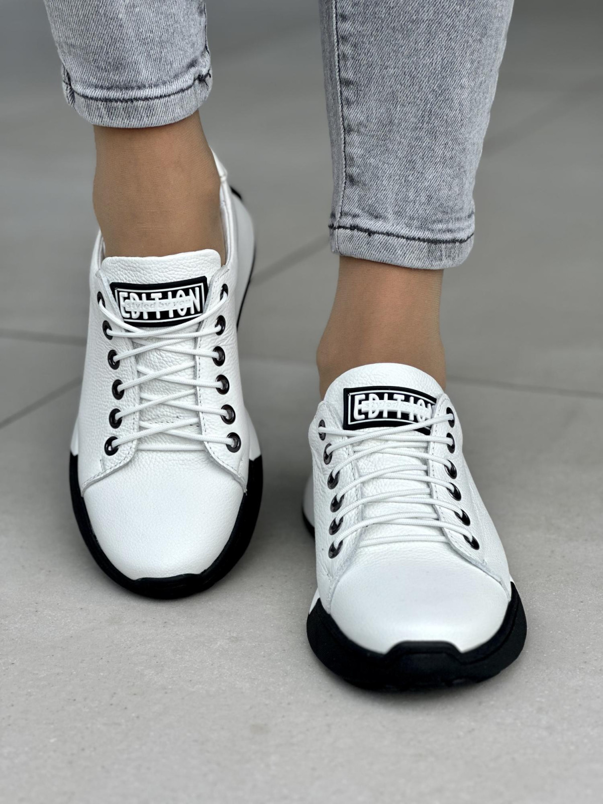 Białe sneakersy damskie OLEKSY ze skóry naturalnej polskiej produkcji