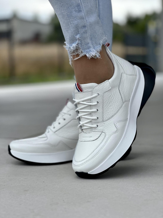 Białe sneakersy damskie OLEKSY ze skóry naturalnej polskiej produkcji