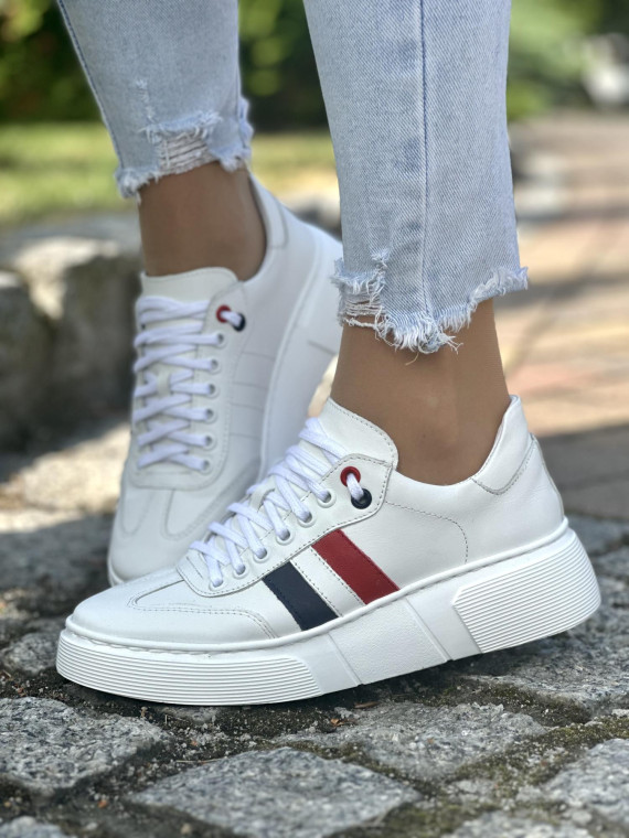 Białe sneakersy damskie OLEKSY ze skóry naturalnej polskiej produkcji