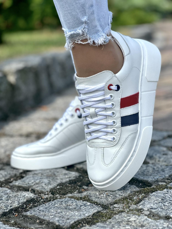 Białe sneakersy damskie OLEKSY ze skóry naturalnej polskiej produkcji