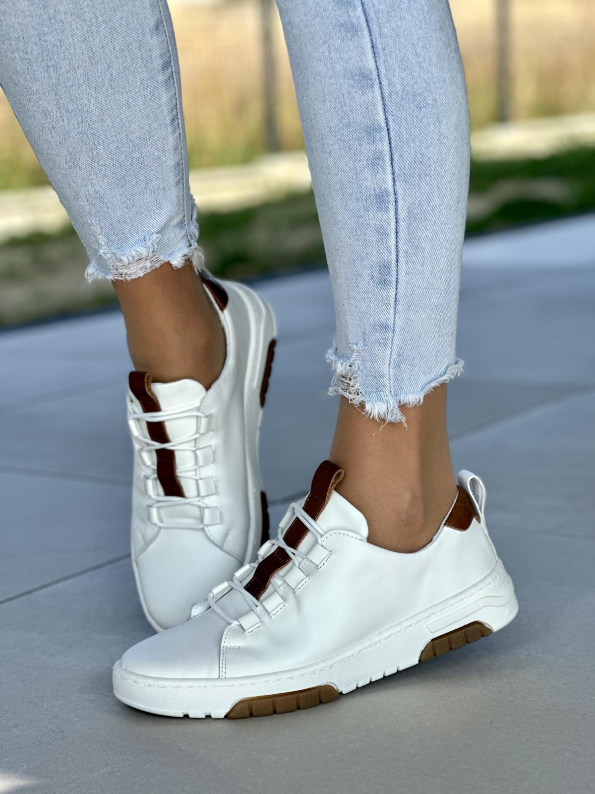 Białe trampki damskie skórzane OLEKSY polskiej produkcji