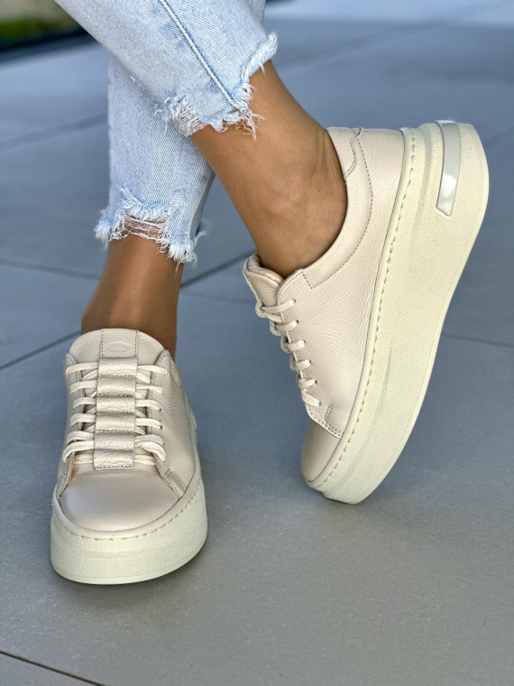 Beżowe trampki damskie skórzane OLEKSY polskiej produkcji na modnej grubej podeszwie