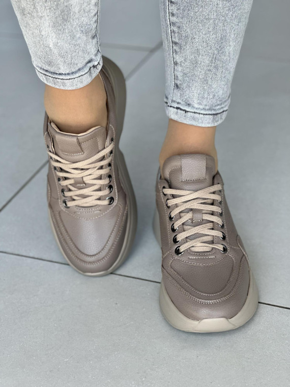 Beżowe sneakersy damskie skórzane OLEKSY polskiej produkcji