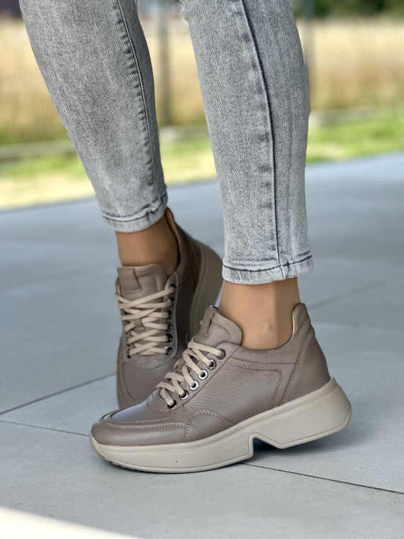 Beżowe sneakersy damskie skórzane OLEKSY polskiej produkcji