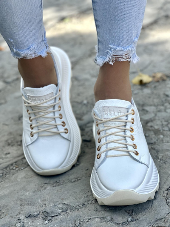 Białe sneakersy damskie OLEKSY ze skóry naturalnej polskiej produkcji na grubej podeszwie