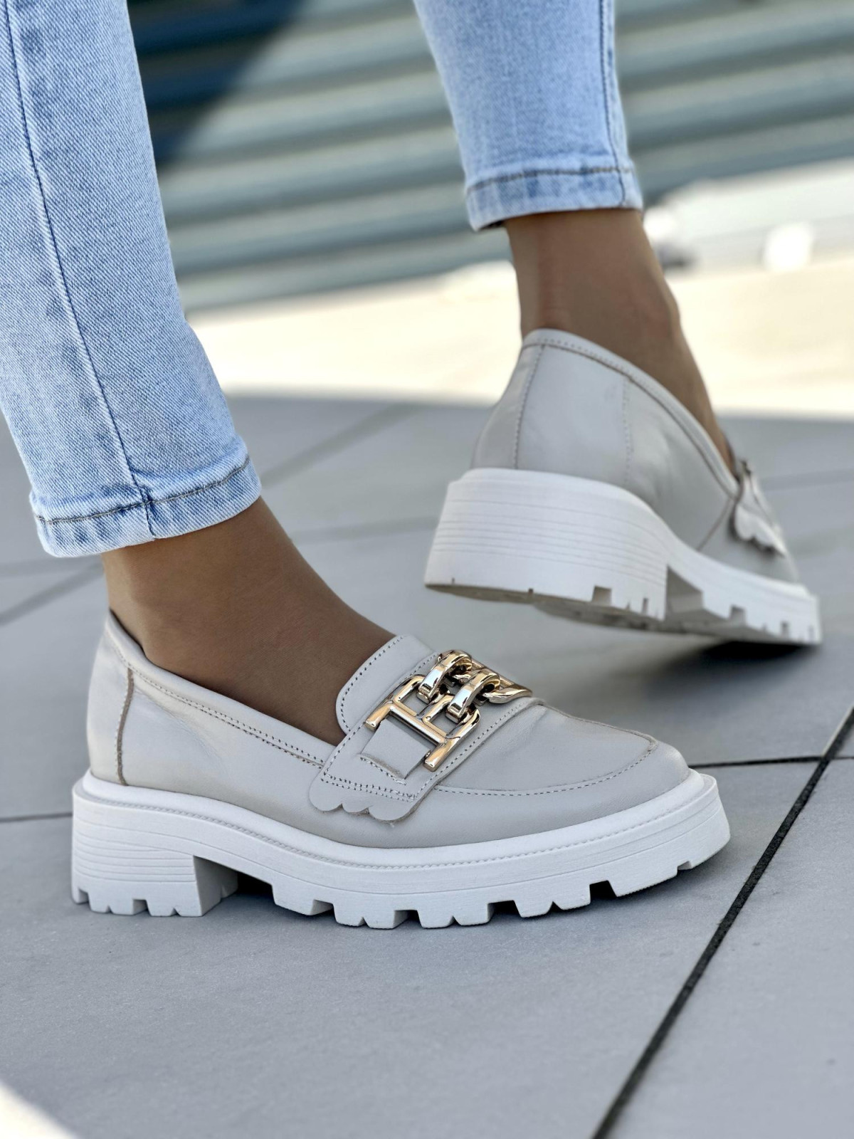 Beżowe mokasyny damskie skórzane OLEKSY polskiej produkcji