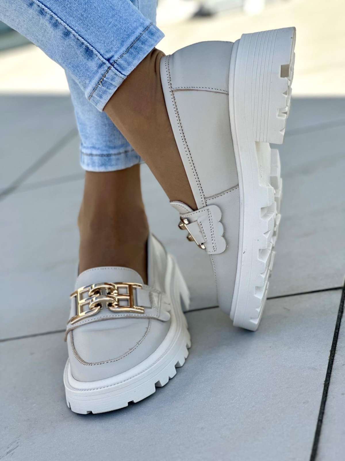 Beżowe mokasyny damskie skórzane OLEKSY polskiej produkcji