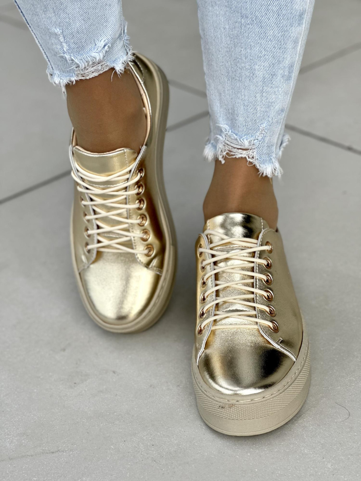 Złote trampki damskie skórzane OLEKSY polskiej produkcji na grubej podeszwie