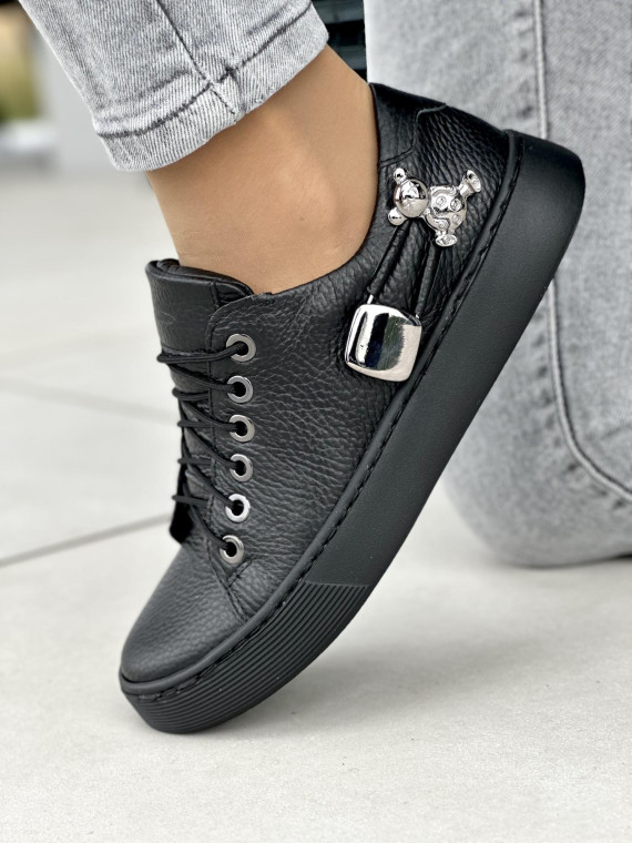 Czarne trampki damskie skórzane OLEKSY polskiej produkcji na lekkiej podeszwie