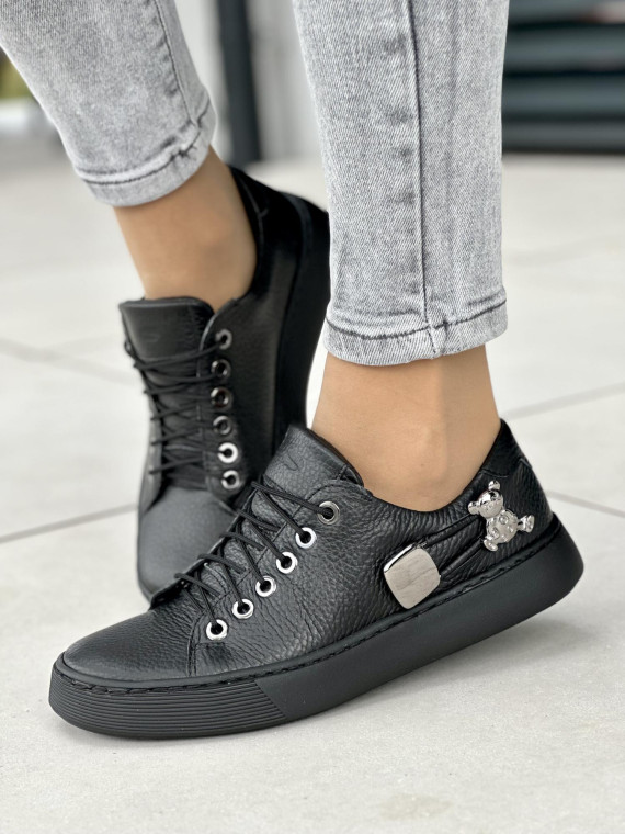 Czarne trampki damskie skórzane OLEKSY polskiej produkcji na lekkiej podeszwie
