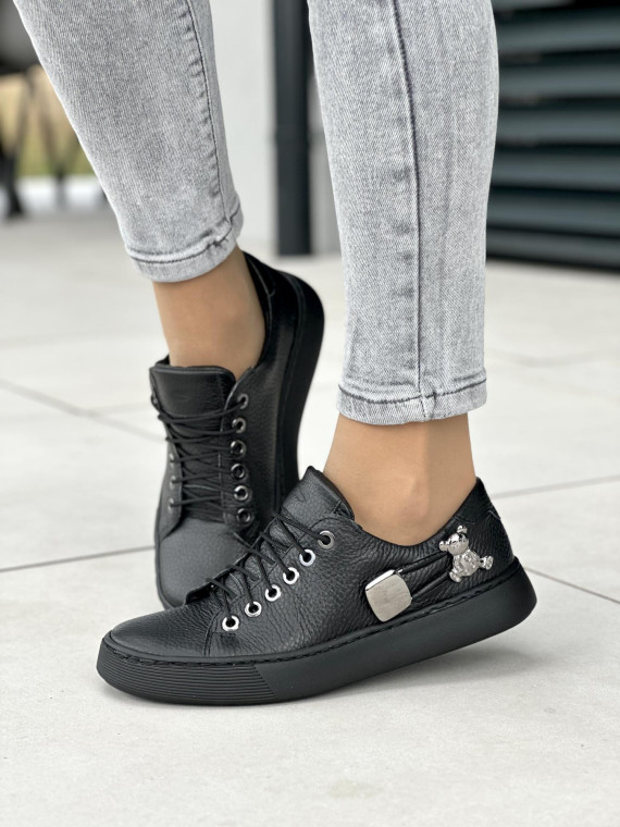 Czarne trampki damskie skórzane OLEKSY polskiej produkcji na lekkiej podeszwie