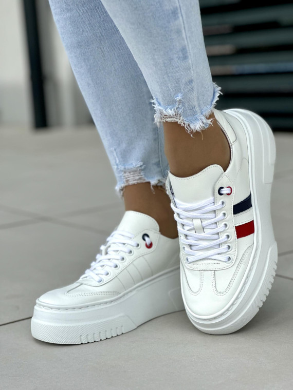 Białe trampki damskie skórzane OLEKSY polskiej produkcji na grubej podeszwie