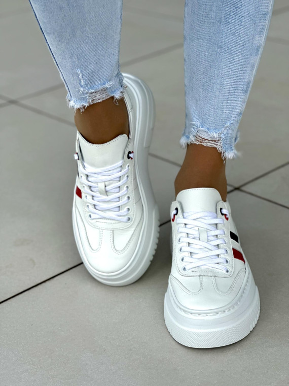 Białe trampki damskie skórzane OLEKSY polskiej produkcji na grubej podeszwie