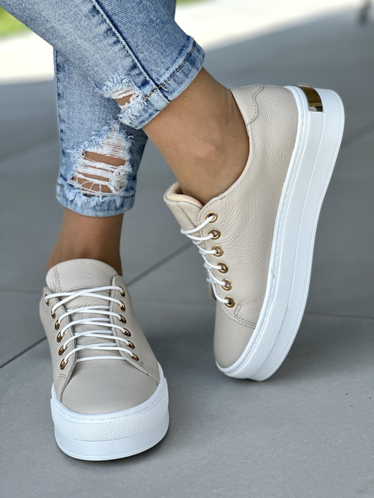 Wyjątkowe beżowe trampki OLEKSY wykonane ze skóry naturalnej