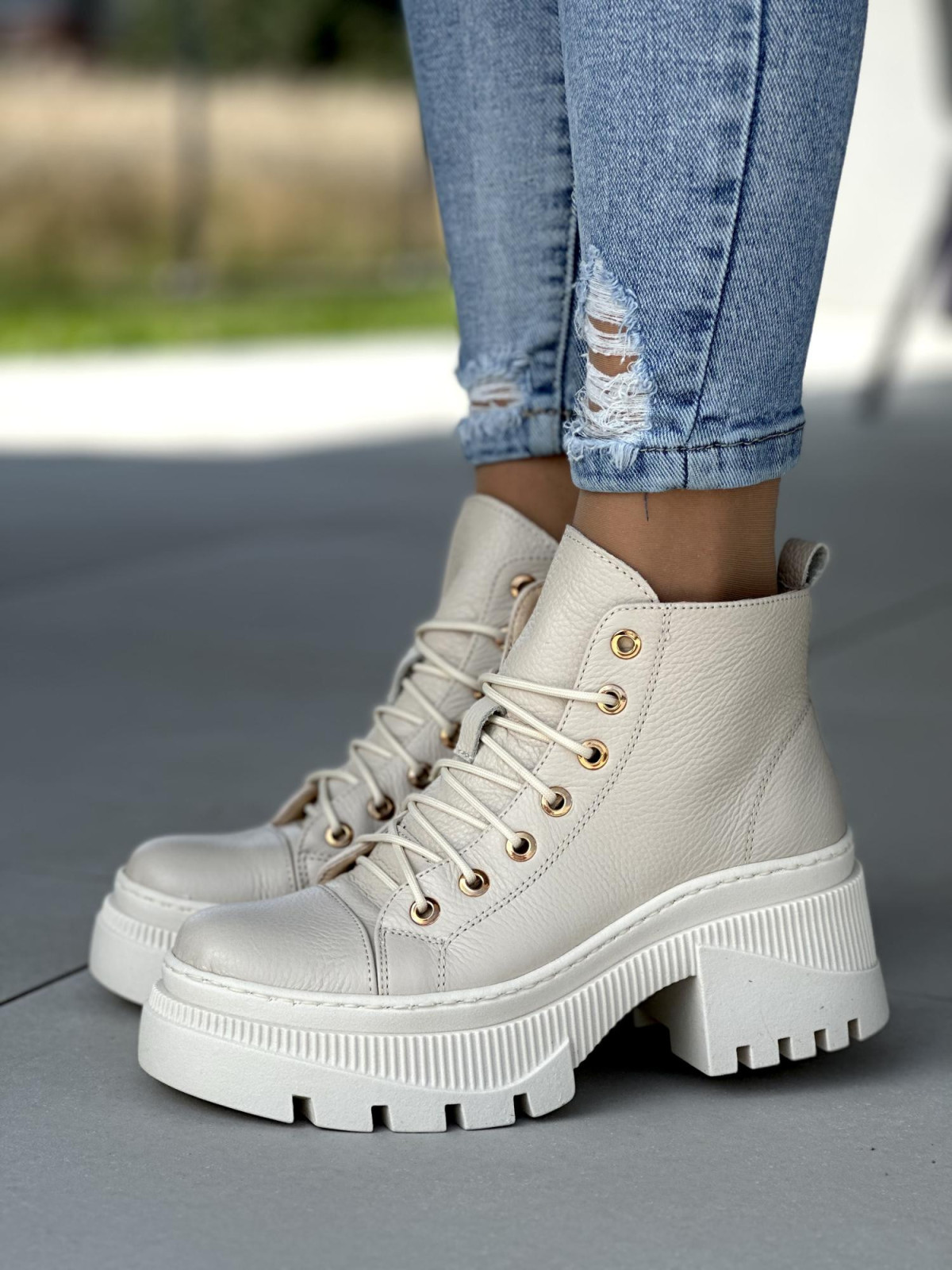 Stylowe i funkcjonalne trapery damskie skórzane OLEKSY Polskiej produkcji