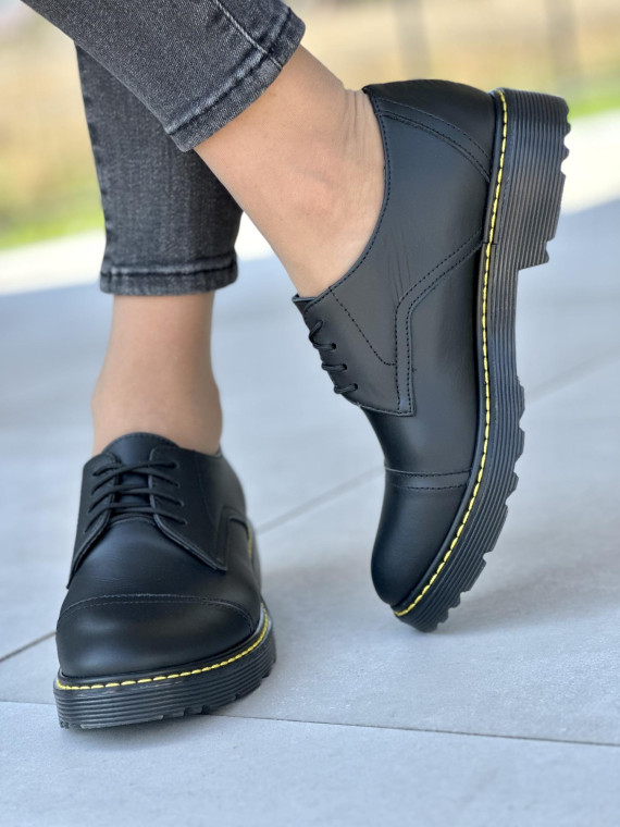 Czarne półbuty damskie skórzane OLEKSY polskiej produkcji