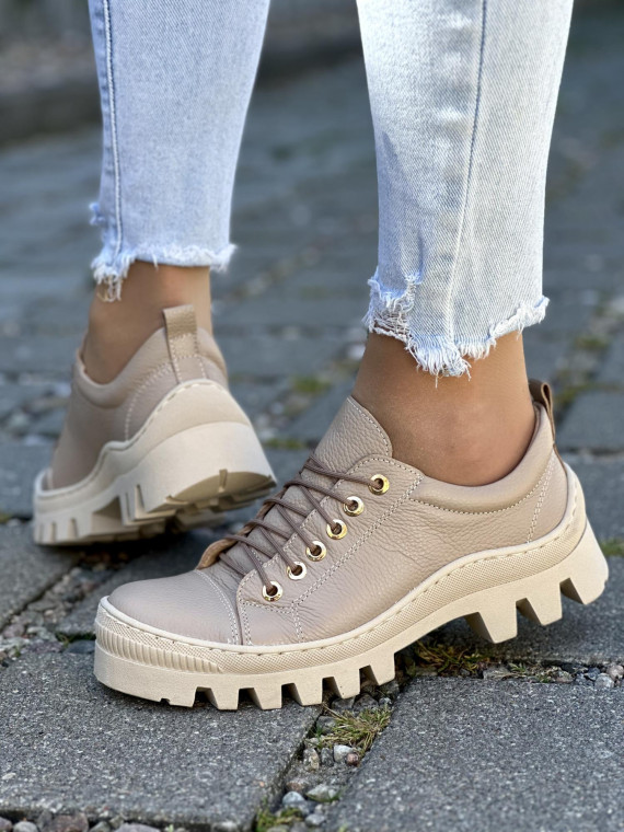 Wyjątkowe półbuty marki OLEKSY, wykonane w całości z naturalnej skóry