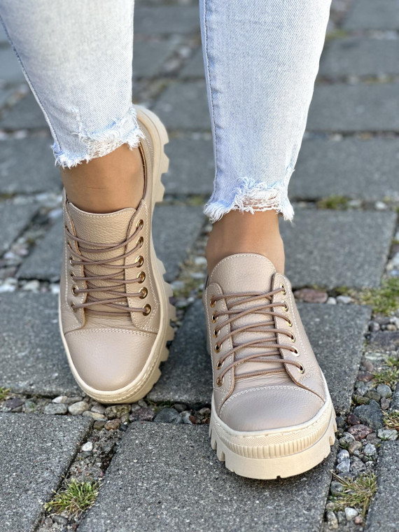 Wyjątkowe półbuty marki OLEKSY, wykonane w całości z naturalnej skóry