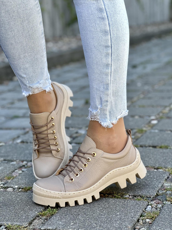 Wyjątkowe półbuty marki OLEKSY, wykonane w całości z naturalnej skóry