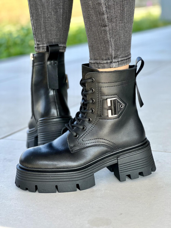 Damskie trapery skórzane