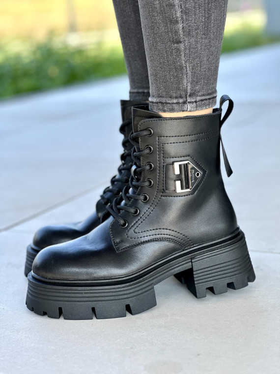 Damskie trapery skórzane