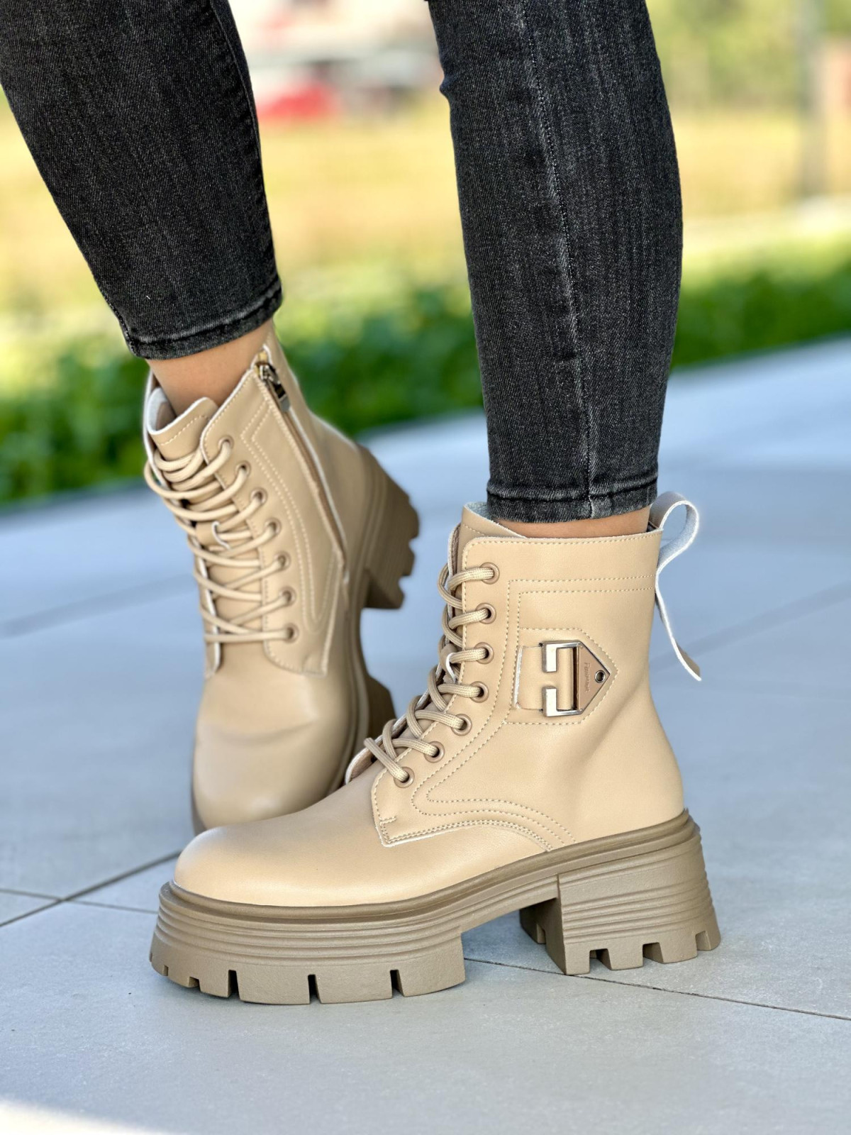 Stylowe trapery ocieplane, wykonane ze skóry naturalnej