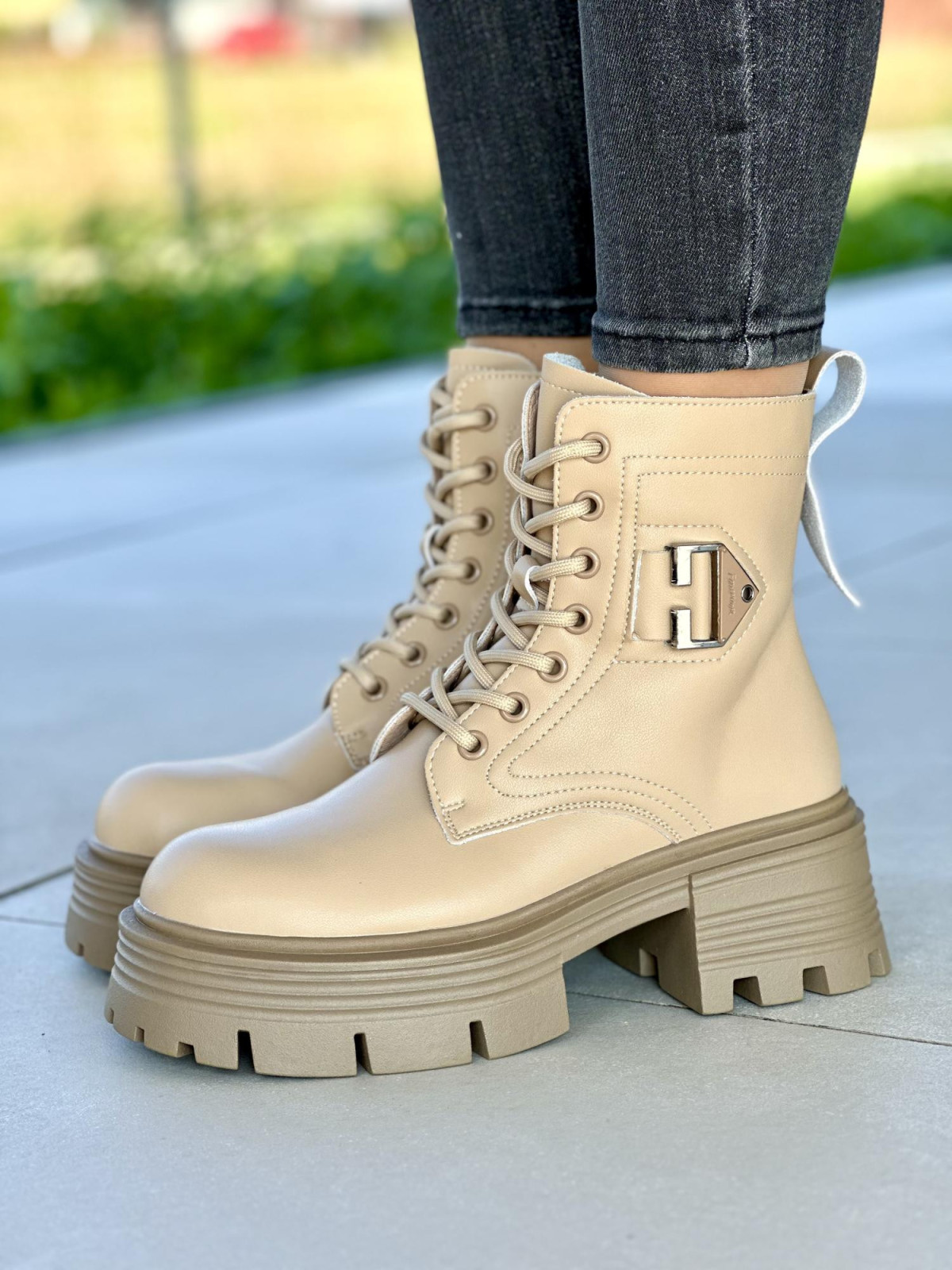 Stylowe trapery ocieplane, wykonane ze skóry naturalnej