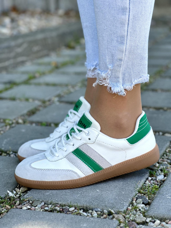 Stylowe trampki wykonane z wysokiej jakości skóry naturalnej